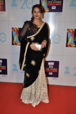 Huma Qureshi at Zee Awards red carpet in Mumbai on 6th Jan 2013 (138).JPG